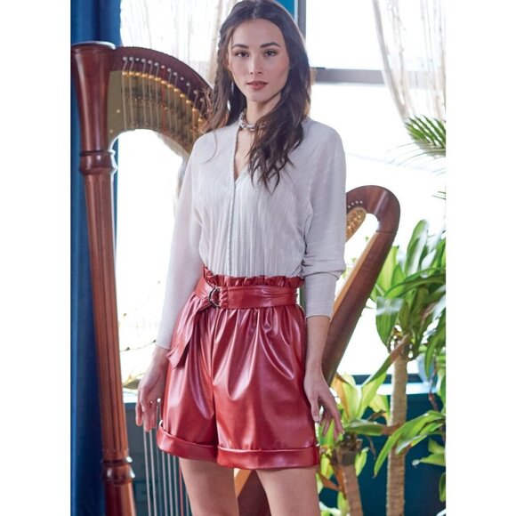 Misses McCalls M8118 Sewing Pattern Shorts Pants Belt Sizes XS-M - Picture 3 of 6